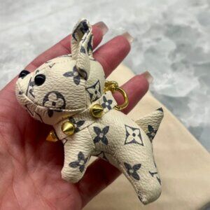 Mini Fashion Puppy Bagcharm/Keychain with Dust Bag!